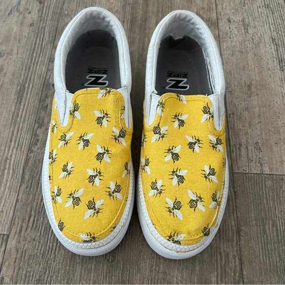 Zipz slip on honey bee convertible shoes Size 36 - Picture 1 of 9